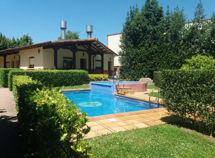 Apartamentos El Cazador San Vicente de Toranzo Dış mekan fotoğraf